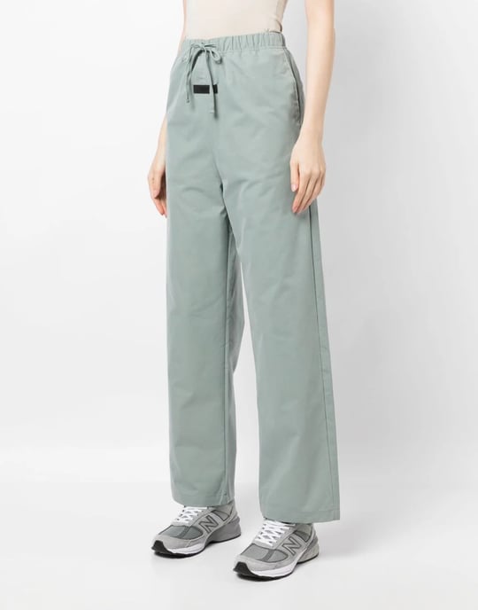 Relaxte broek met Essentials-logo - Image 3