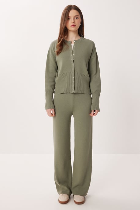 Geribbelde Brei Co-Ord Set met Knopen sluiting - Image 1