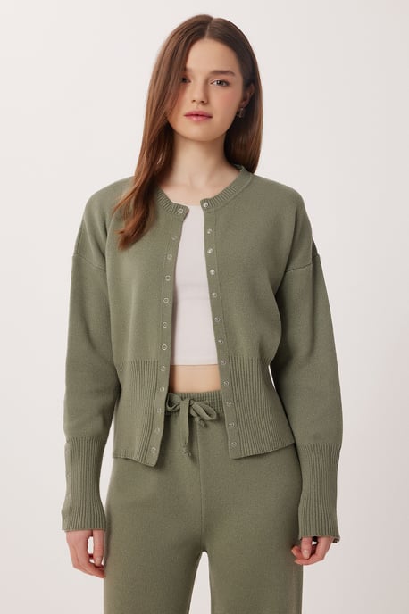 Geribbelde Brei Co-Ord Set met Knopen sluiting - Image 4