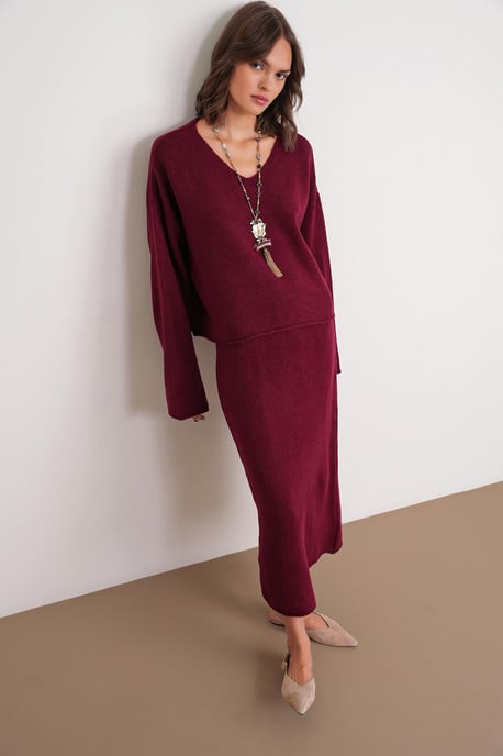 V-hals Brei Sweater & Rok Co-ord Set - Image 4