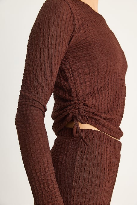 Aansluitende Twee-delige Co-ord Set met Flared Broek - Image 6