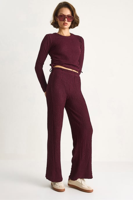 Aansluitende Twee-delige Set met Flared Broek - Image 1