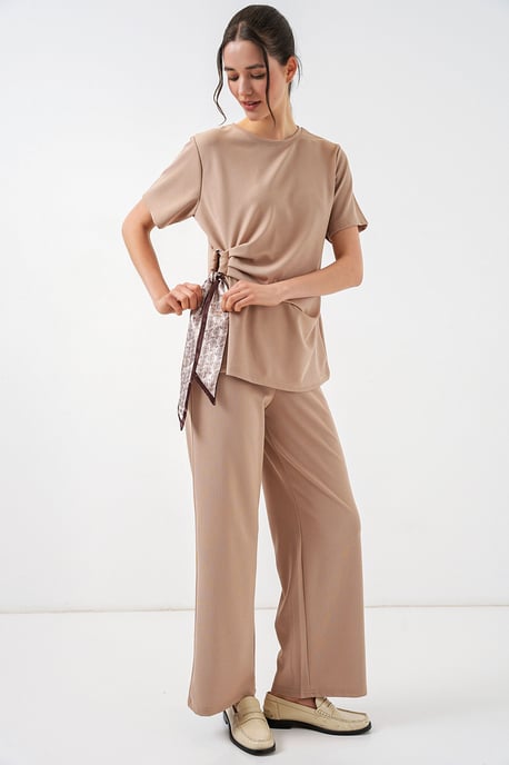 Crew Neck Strikdetail Geribbelde Co-Ord Set met Wijde Pantalons - Image 3