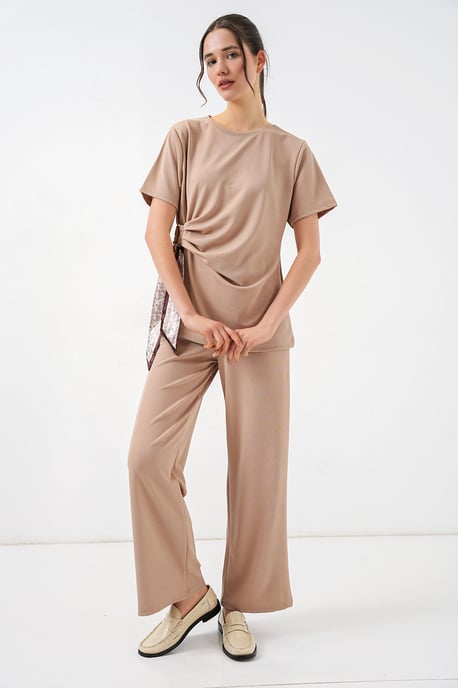 Crew Neck Strikdetail Geribbelde Co-Ord Set met Wijde Pantalons - Image 4