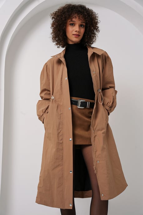 Lange Trenchcoat met Omgeslagen Kraag - Image 1