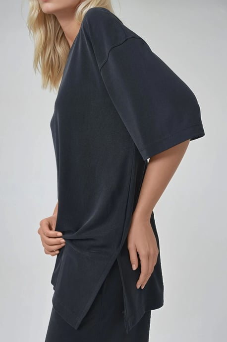 T-shirt met korte mouwen en slitsdetails op de ronde hals - Image 4