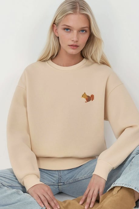 Comfort Dierenpatroon Geborduurde Verhoogde Ronde Hals Sweatshirt - Image 1