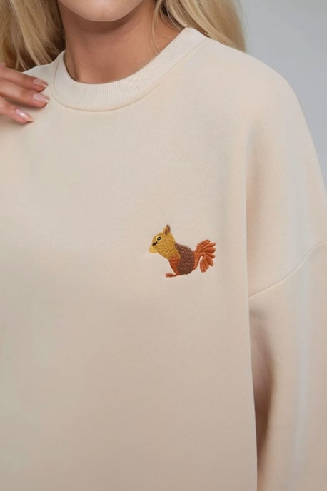 Comfort Dierenpatroon Geborduurde Verhoogde Ronde Hals Sweatshirt - Image 2