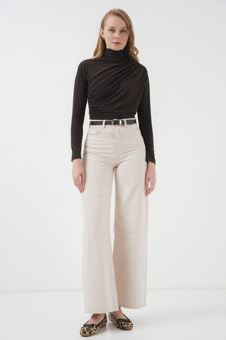 Fitted Colblouse met Drapé Detail - Image 2
