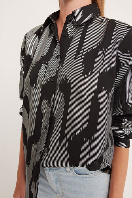 Oversized gestreepte blouse met knopen - Image 5