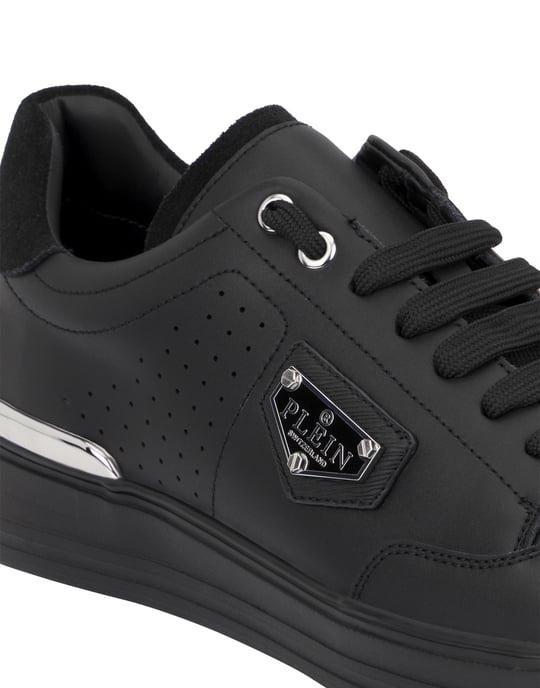 Lo-Top Sneakers - Image 2