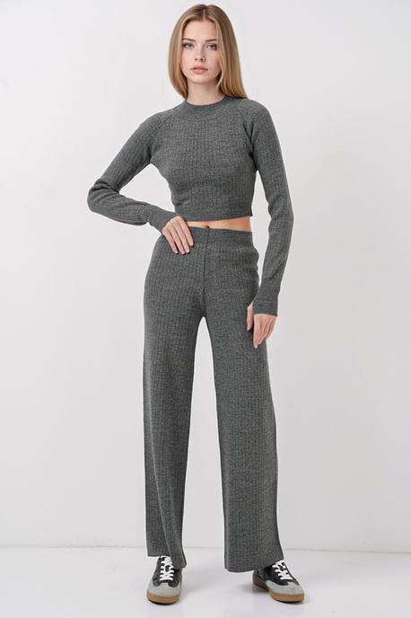 Gebreid Crop en Wijde Pantalon Set - Image 1