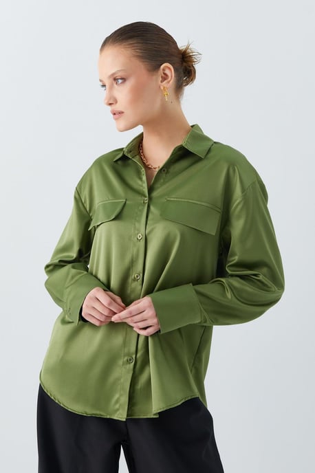 Satin Knopenoverhemd met Pocketdetail - Image 5