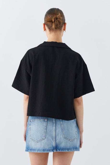 Losse Pasvorm Knoopshirt met Korte Mouwen en Pocket - Image 6