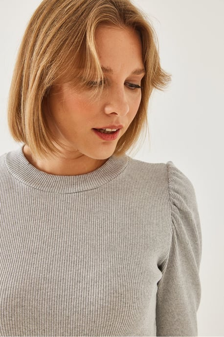 Draperige Basis Top met Detail - Image 2