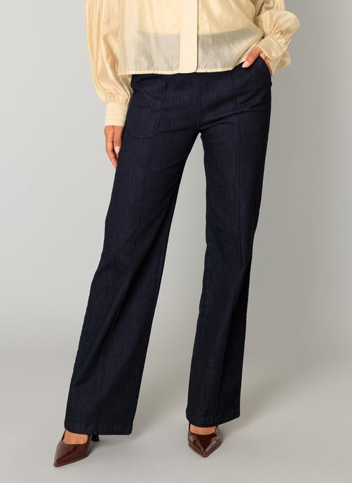 YEST IrisLotte Essential - Image 1