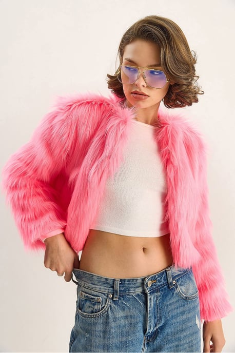 Boxy Crop Nepen Bontjas - Image 3