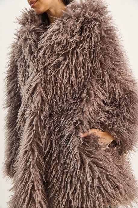 Oversized Hoody Faux Fur Jacket - Image 6