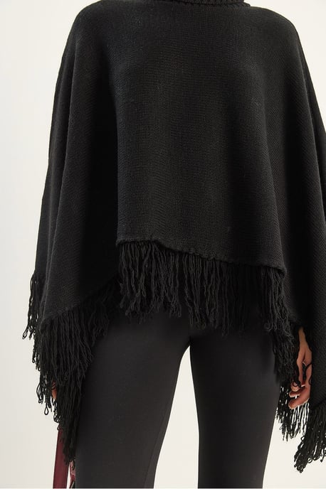 Coltrui Poncho - Image 6