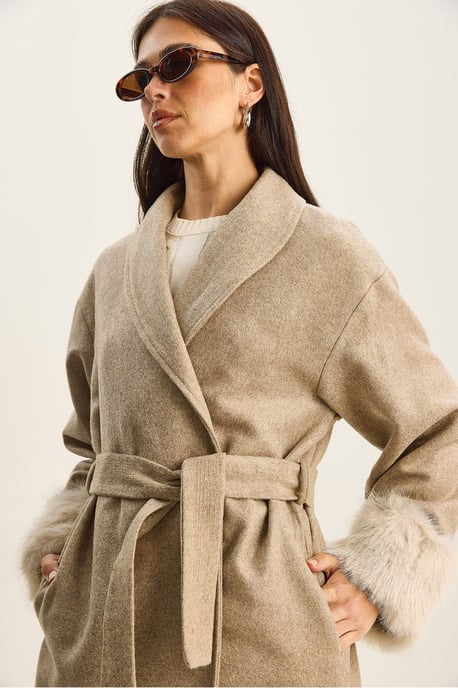 Oversized Sjaalkraag Vilt Jas met Neppels Cuffs - Image 4