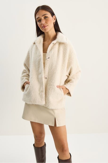 Oversized Pluche Jas met Knopsluiting - Image 5