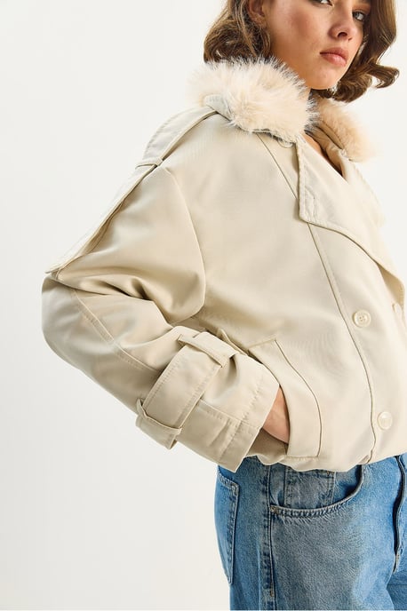 Trenchcoat met Nepbont Kraag - Image 6