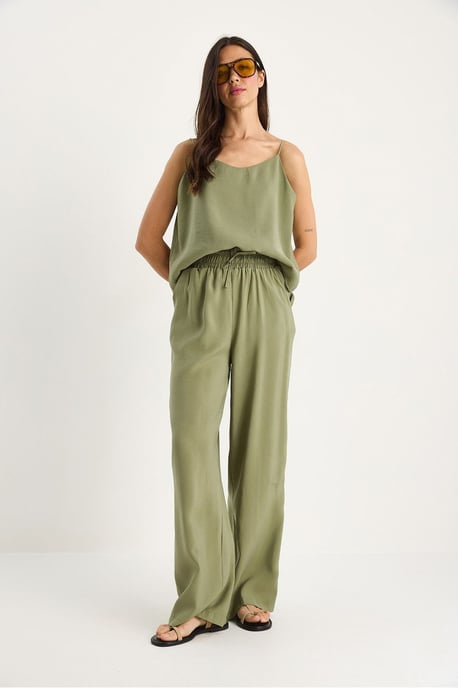 Mouwloze Camisole en Wijde Broek Set - Image 4