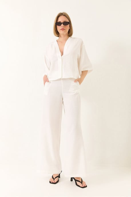 V-hals Tuniek en Wijde Pantalon Twee-Delige Set - Image 3
