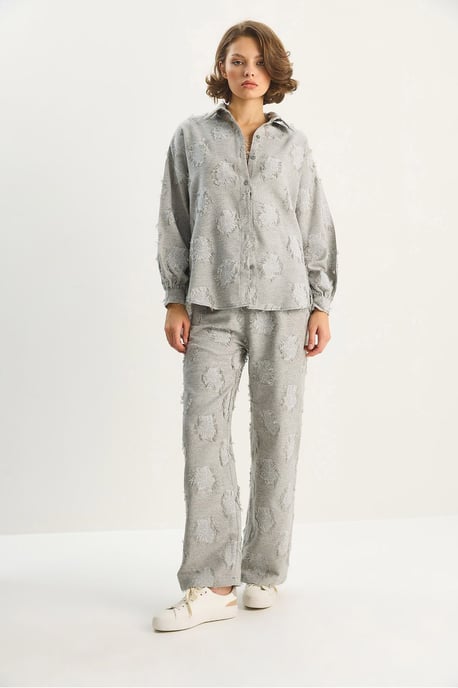 Geborduurde Overmaatse Shirt en Wijde Broek Set - Image 2