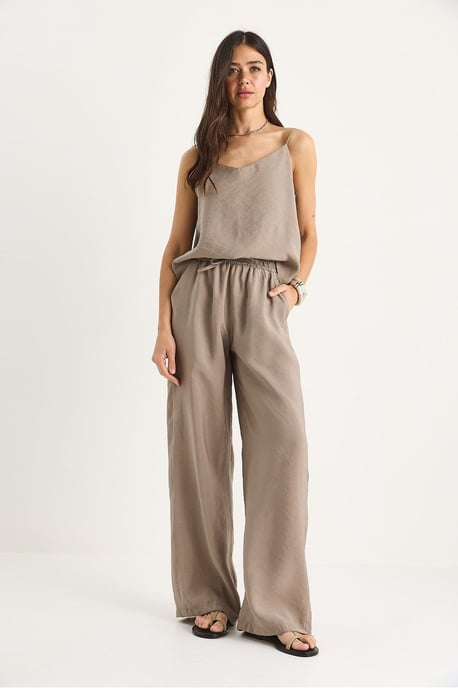 Mouwloze Camisole en Wijde Pantalon Coördinaten Set - Image 2