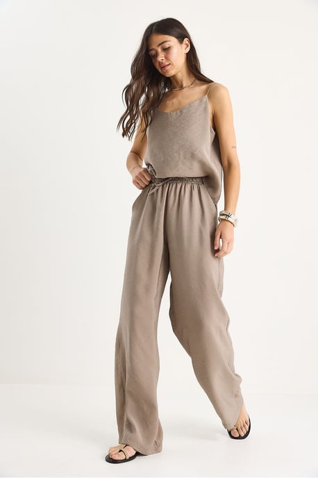 Mouwloze Camisole en Wijde Pantalon Coördinaten Set - Image 3