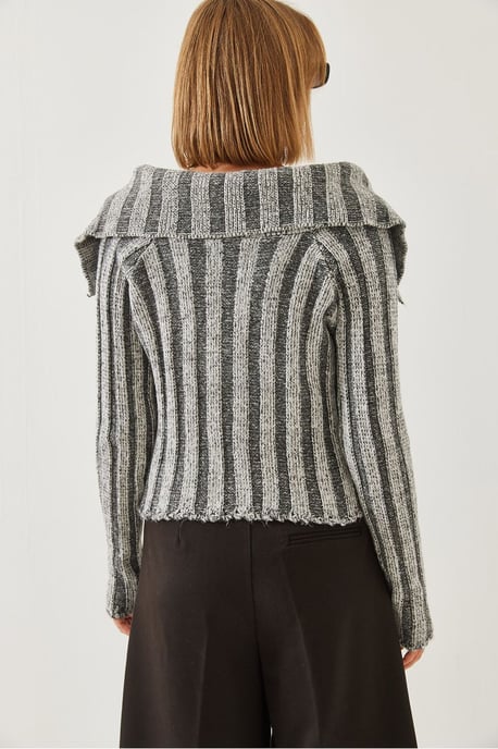 Gestreepte Fitted Crop Cardigan met Capuchon en Rits - Image 4