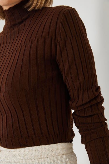Gefitte Ribbeld Turtleneck Trui - Image 4