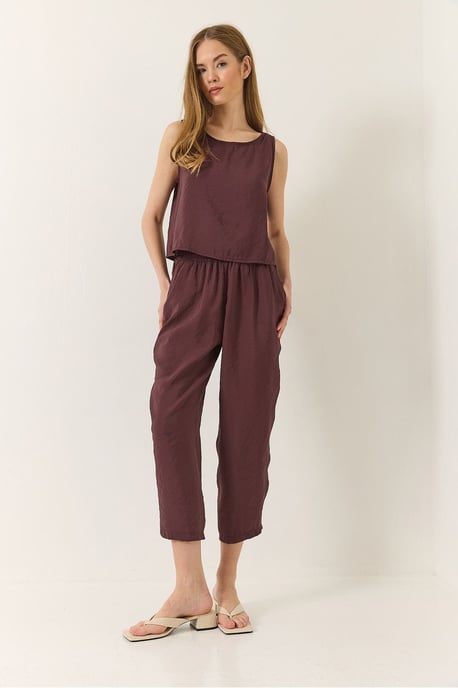 Mouwloze Crew Neck Blouse en Carrof Fıt Broek Set - Image 4