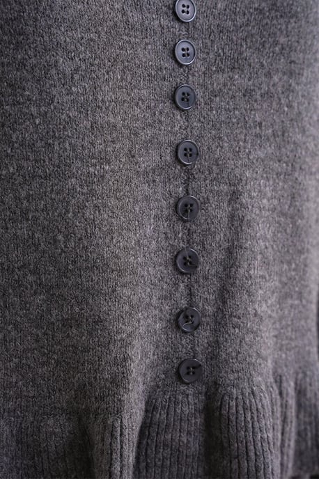 Lichtgewicht V-hals Tricot Top met Knopdetails - Image 6