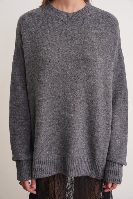 Oversized Brei Sweater - Image 5