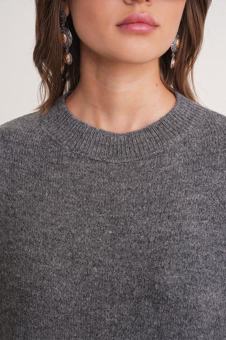 Oversized Brei Sweater - Image 6
