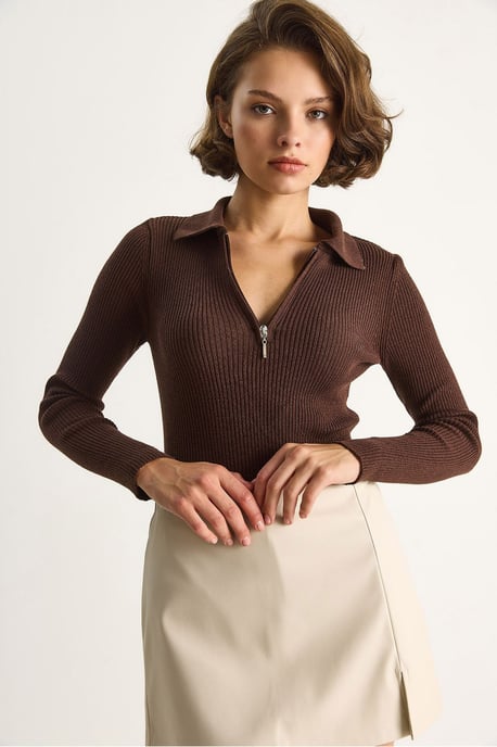 Sweater met Ritskraag - Image 3