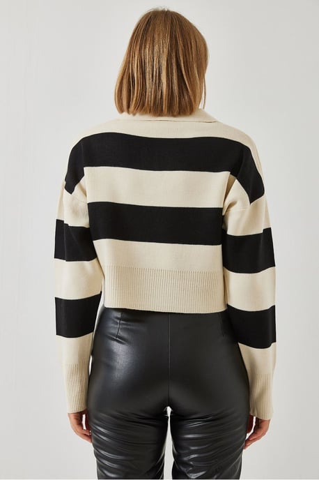 Gestreepte Polo Kraag Ribbelt Crop Trui - Image 3