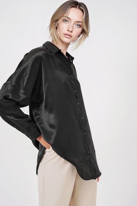 Oversized Satijnen Knoopshirt - Image 3