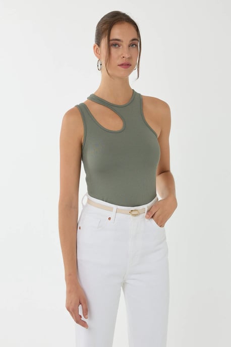 Asymmetrische Kraag Crop Top - Image 1