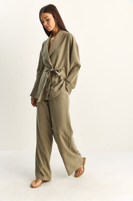 Hoge taille set met strikdetail en sjaalkraag - Image 3