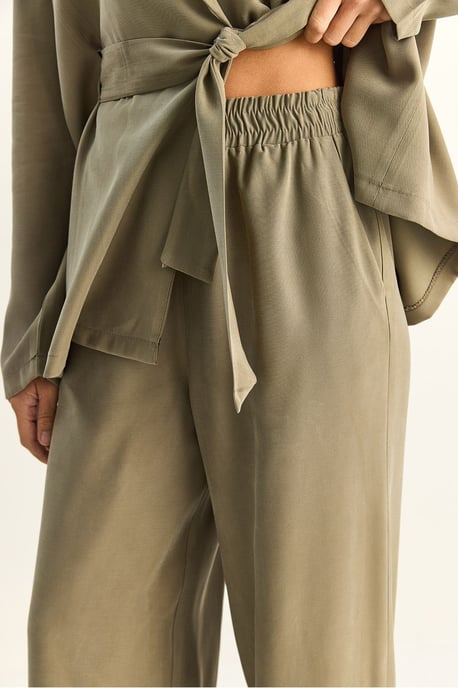 Hoge taille set met strikdetail en sjaalkraag - Image 6