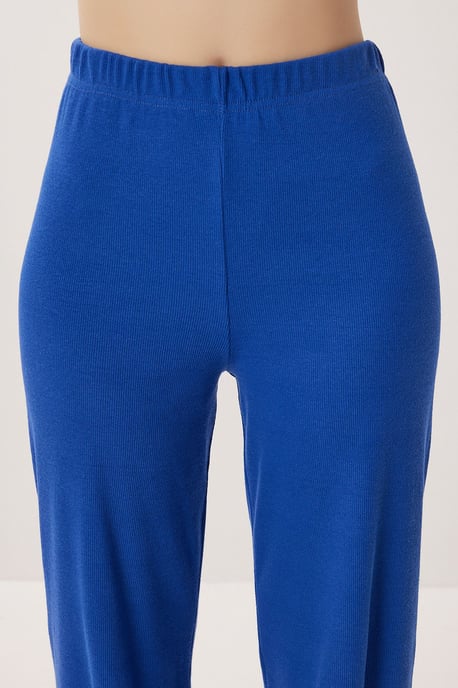V-hals Geribbeld Gebreid Pyjama Set - Image 5
