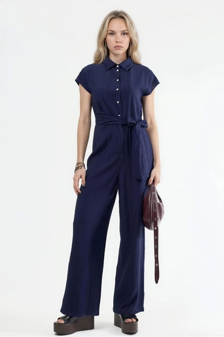 Bredelijne Overhemdkraag Jumpsuit met Knopen - Image 1