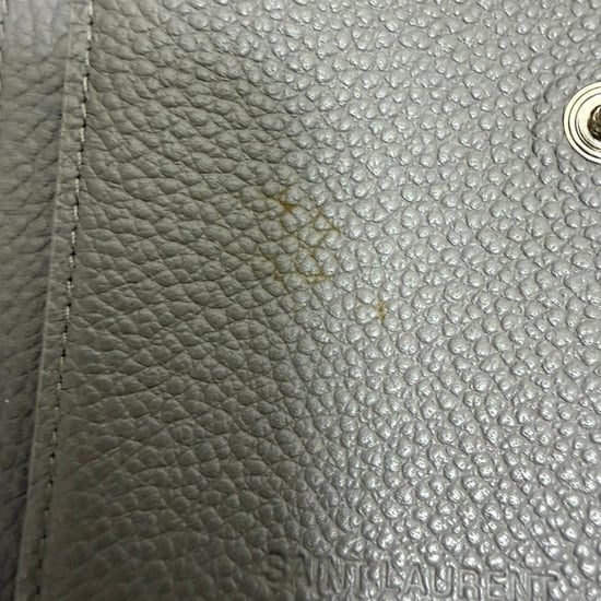 Saint Laurent compacte portemonnee met ritssluiting en korrelmotief (Rive Gauche) in grijs leer. - Image 4