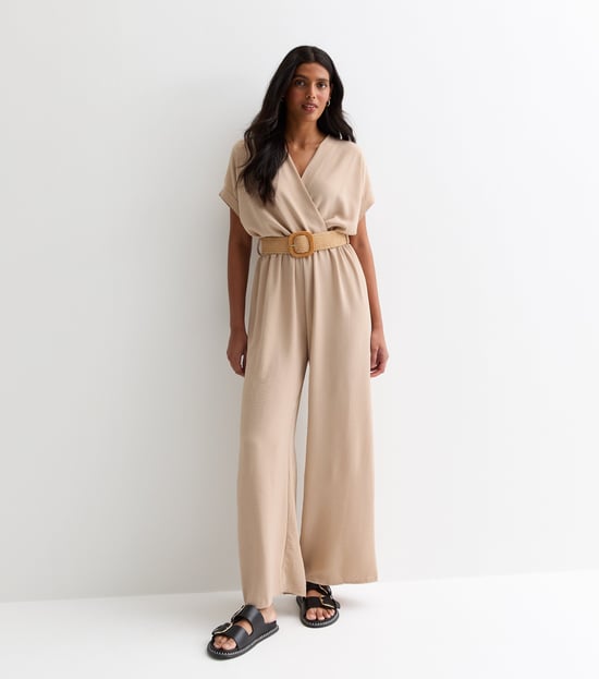 Beige jumpsuit met korte mouwen, elastische tailleband en ceintuur - Image 1