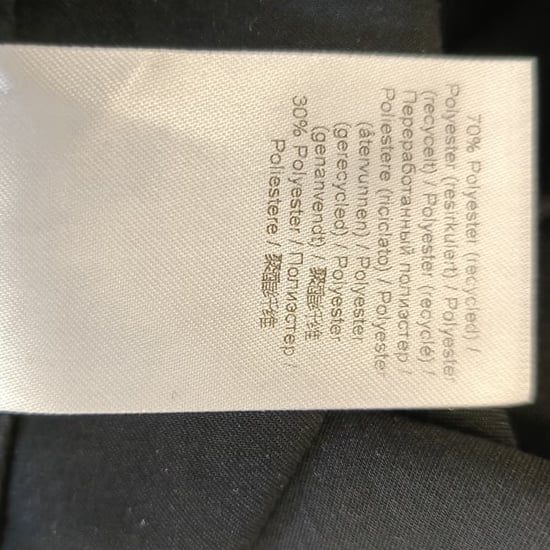 Ganni maxi-jurk met geplooide kraag en ruches van polyester in zwart. - Image 6