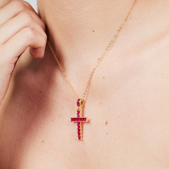 Luxenter ketting in metaallegering en robijn zirkonia, afgewerkt in 18 karaat geel goud - Amku - Image 4
