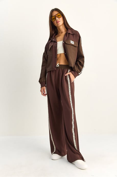 Gestreepte Hemdkragen Jack en Brede Pantalon Set - Image 4